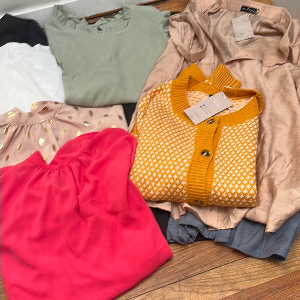 SHEIN Women's Tops - Pink, Green, Gold, Red, White